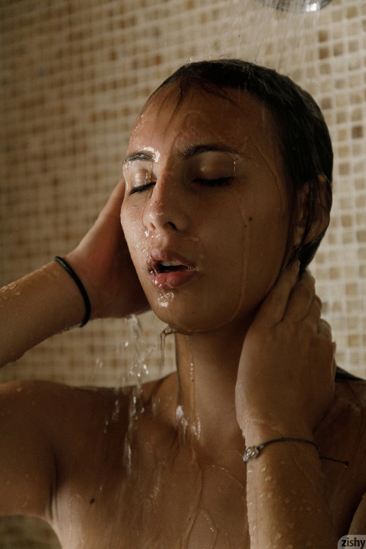 full_055_1225130859510674