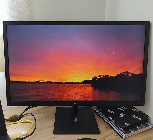 Monitor LG 23.8′ IPS, Full HD, HDMI, VESA, Ajuste de Ângulo – 24MK430H