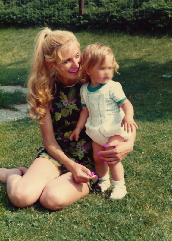Andrea Mom and Lara