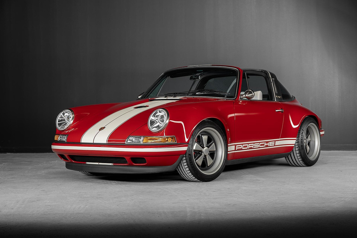 1992-porsche-911-carrera-2-targa.jpg