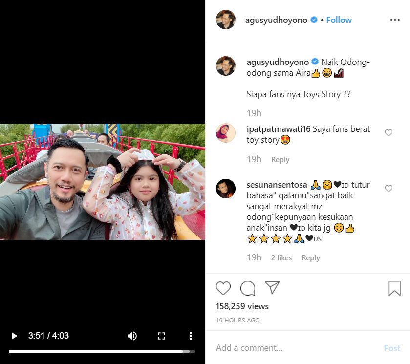 Agus Yudhoyono dan anaknya saat bermain di Walt Disney World Resort