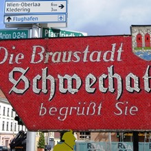 Schild Braustadt Schwechat