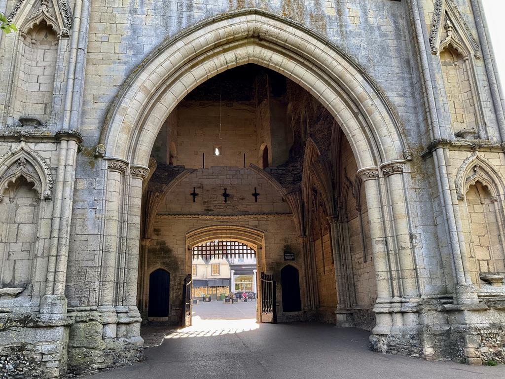 Пёстрая лента. Путешествие по сельским дорогам Англии в мае 2025 г.