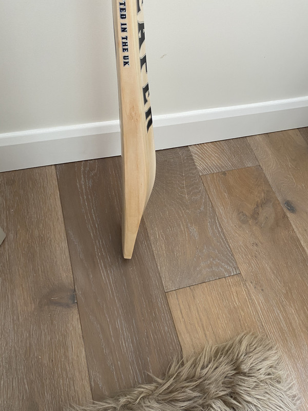 8CDF3400-5DC8-4350-A6E3-53C416A7569B