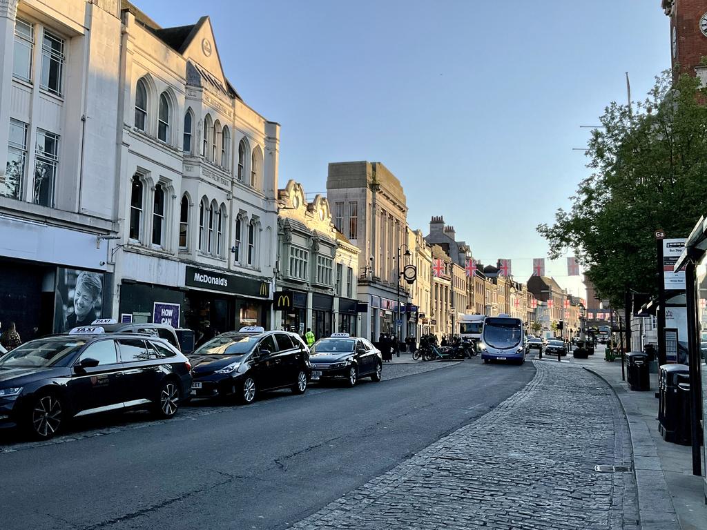 Пёстрая лента. Путешествие по сельским дорогам Англии в мае 2025 г.