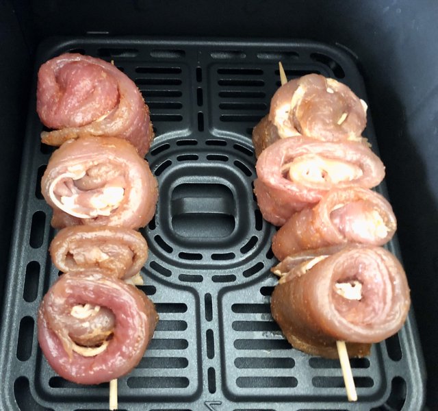 Шашлык из свиной вырезки с беконом