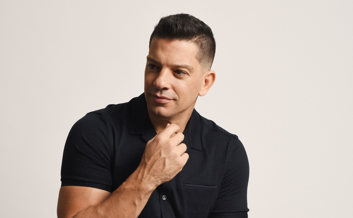 Ninel Conde estaría intentando conquistar a Yahir, pero él la rechaza