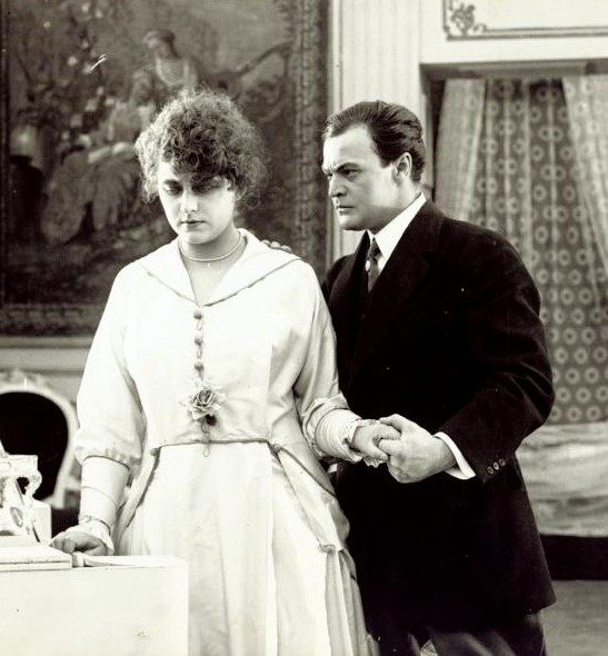 0WhI1Z2rKRZ9yug7wluRhH_micr (2)