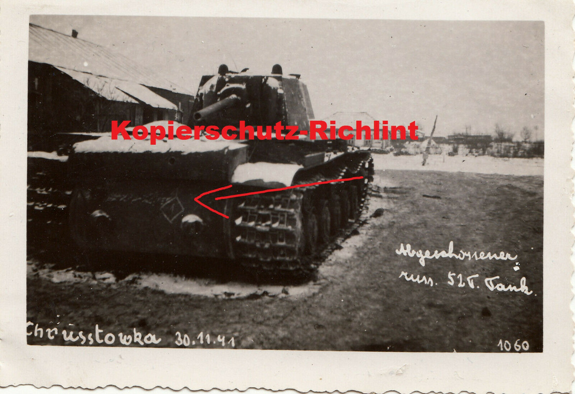 Wehrmacht Rußland zerstörter russischer Panzer KW-1 Kennung Ort 