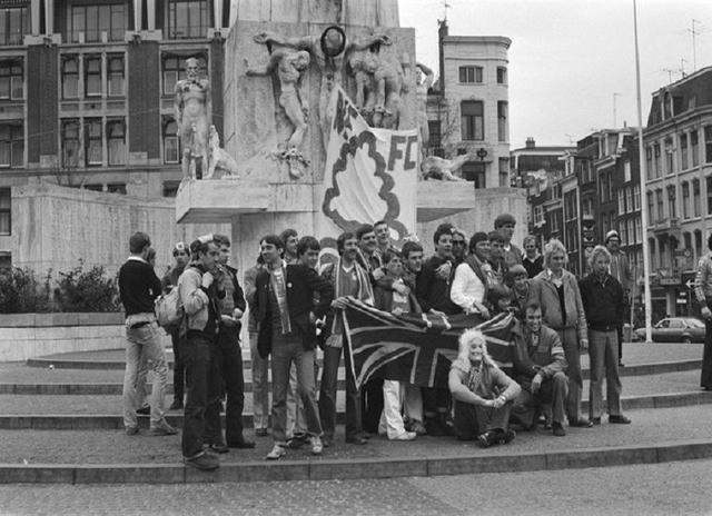 [Image: Nottingham-Forest-fans-in-Amsterdam-23rd-April-1980.jpg]