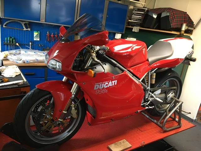 E77B18E2-7FC2-49D7-B2B0-9B729713E01A