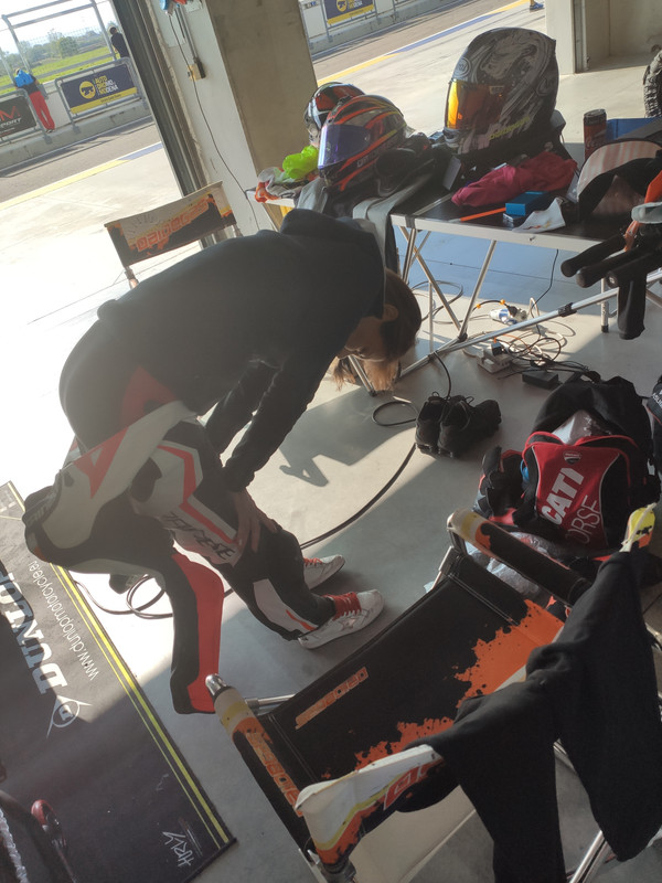 736D7FA6-BFF9-4110-B130-6885631FBAA3