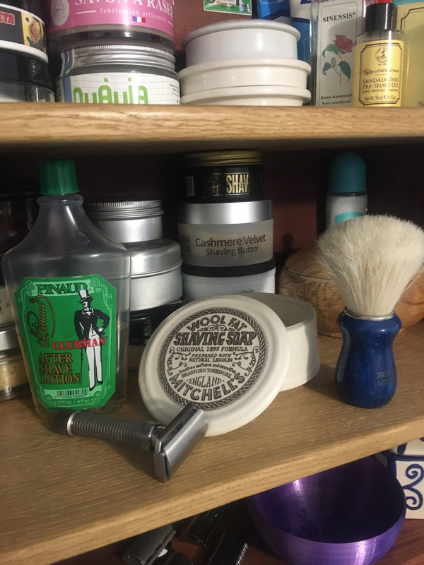 0C1D2884-32A2-4A19-ADA4-F4A480989863