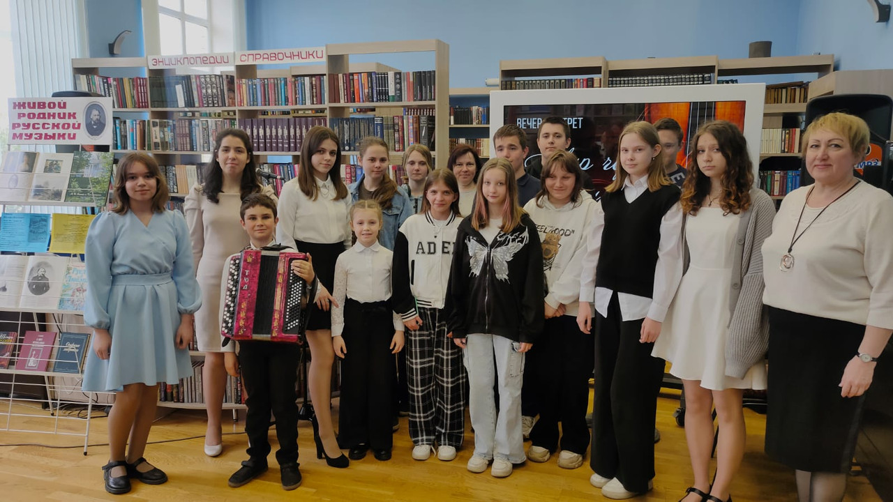 Общее школьники и артисты