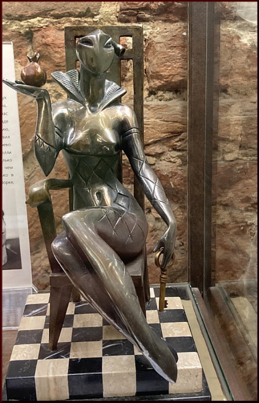 https://i.postimg.cc/NMqbGBpg/21.jpg