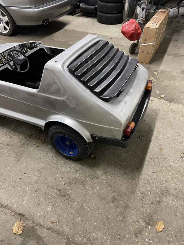 527DBB01-1A15-414B-AE82-79A53E46BF23