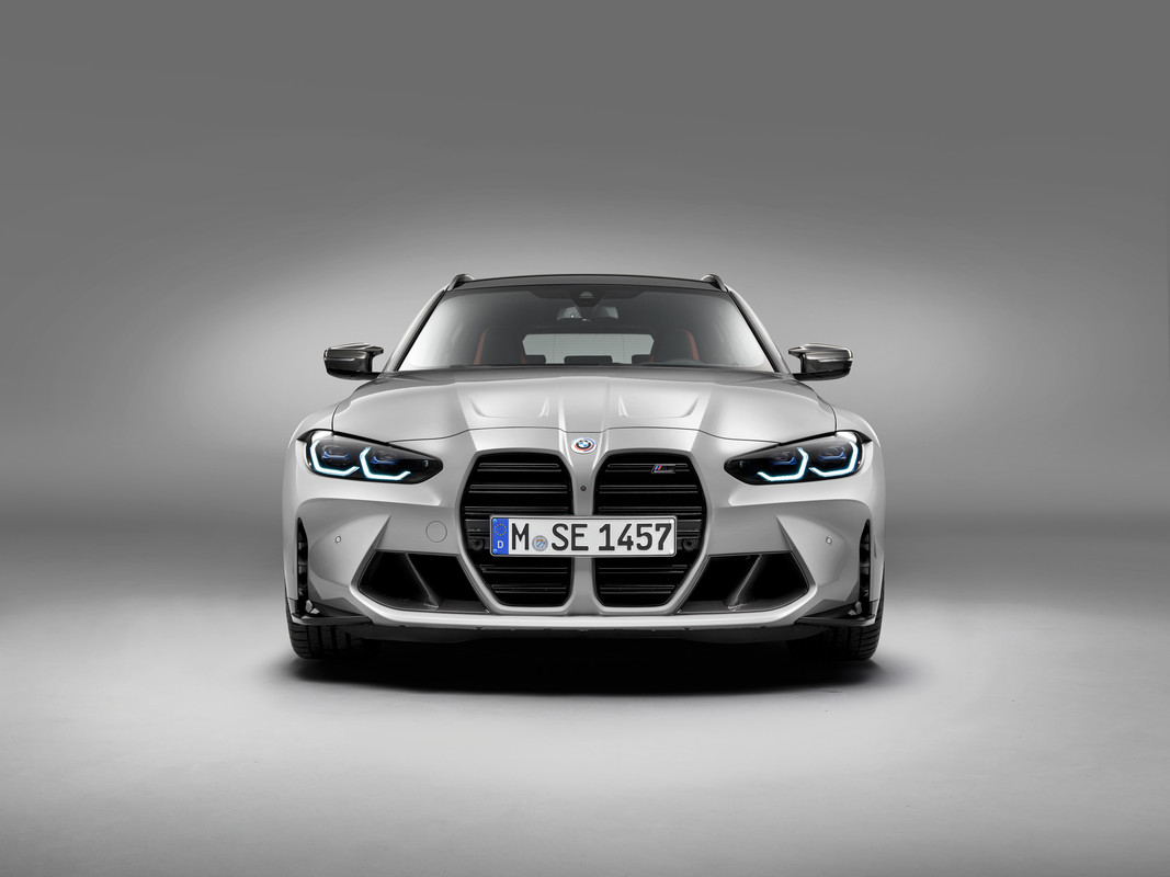 P90468271_highRes_the-first-ever-bmw-m