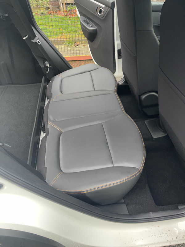 70619E21-57EC-4962-80E8-74901C06DFD0