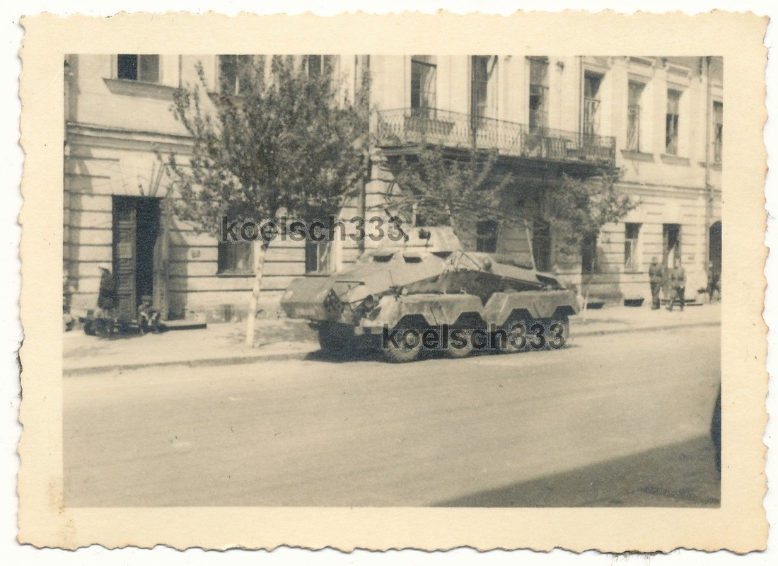 Foto Charkow 8 Rad Funk Panzer Sd.Kfz. Panzerspä