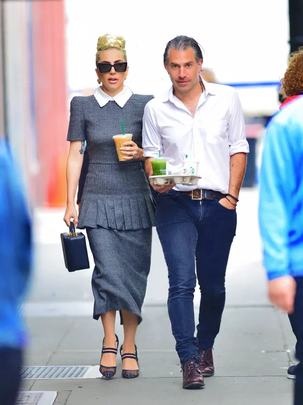 5-27-18-Leaving-Starbucks-in-NYC-001.web