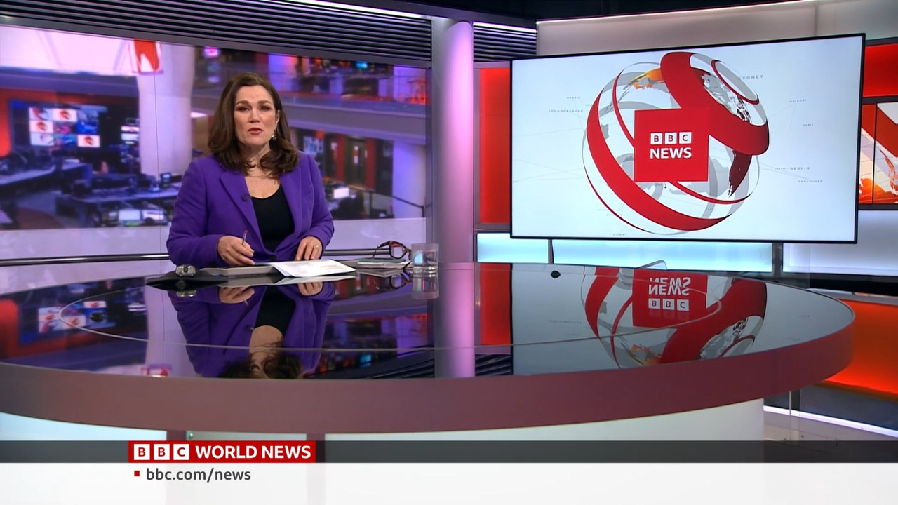 01.14 - 06.00.00 - BBC World News. News. Reporting on the day's inter....ts_snapshot_07.06.914
