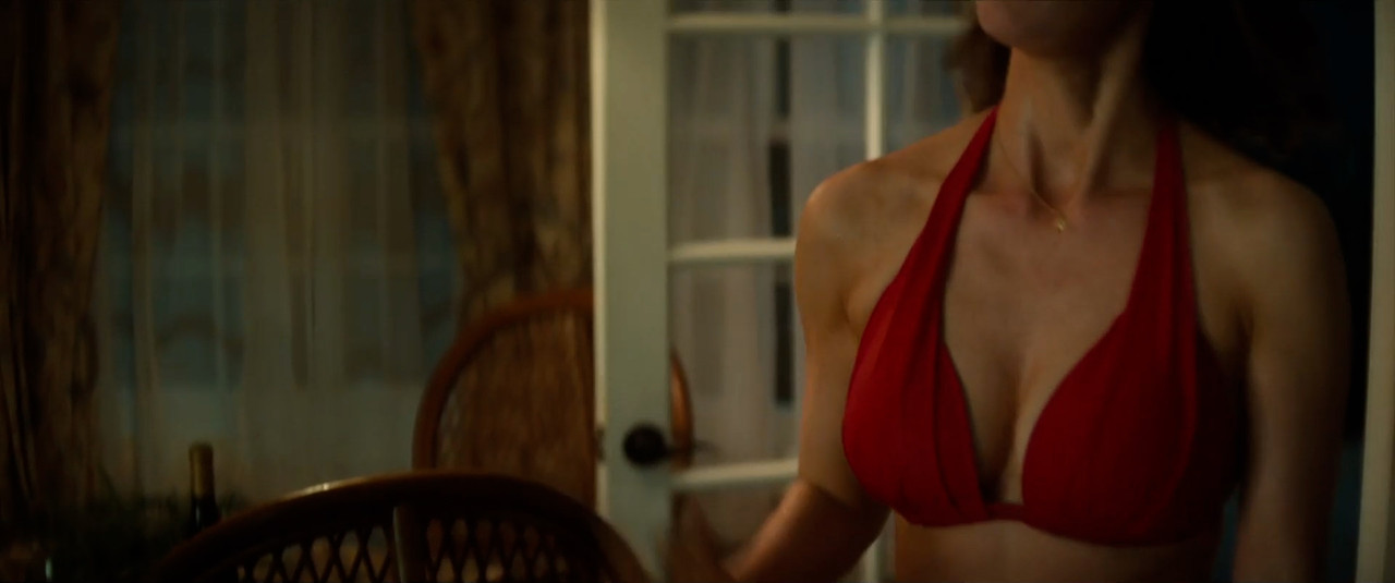 Betty.Gilpin_3Women_pt2.00_04_02_02.Still010