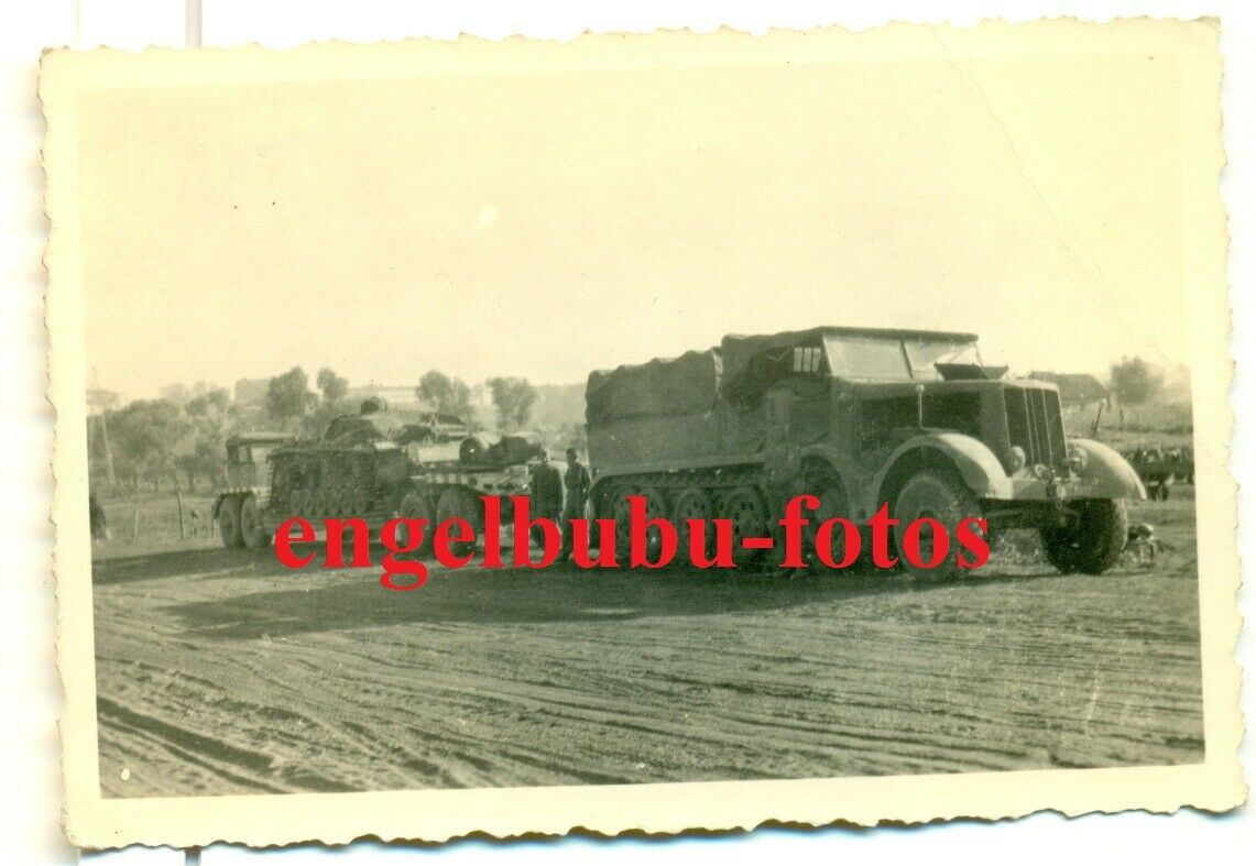 FOTO - combat - Ostfront - PANZER - STUG - TIEFLADE-ANHÄNGER