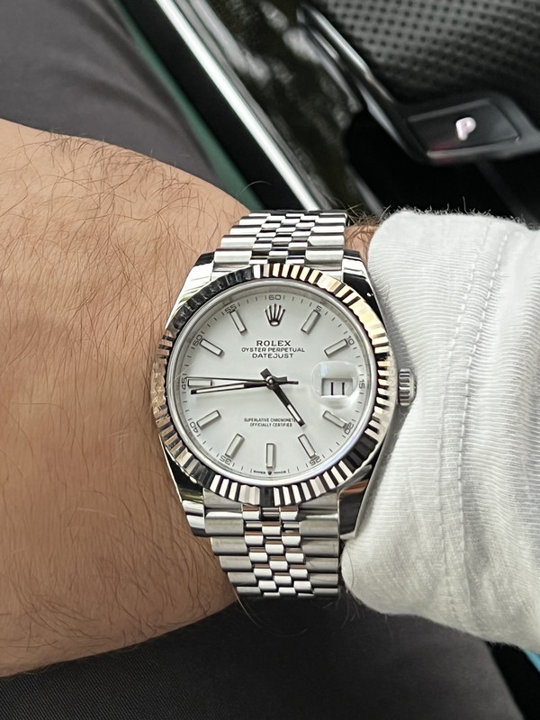 8041E353-6EEB-48A6-80AE-18E68EB17303