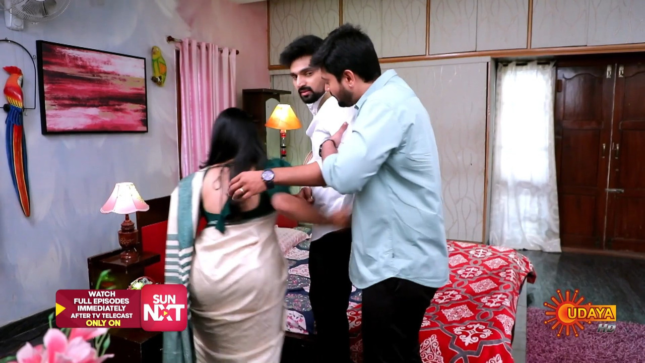 Dhanya Deepika Hot navel Slips ,Tummy with belly chain and round ass in saree.mp4_snapshot_01.10.822