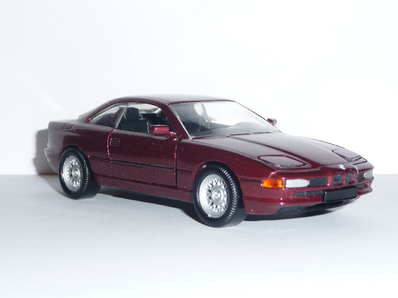 BMW 850 Schuco (2)