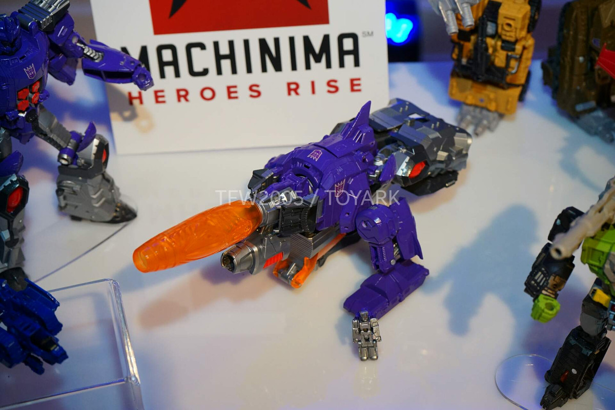 NYCC2015-Transformers-028