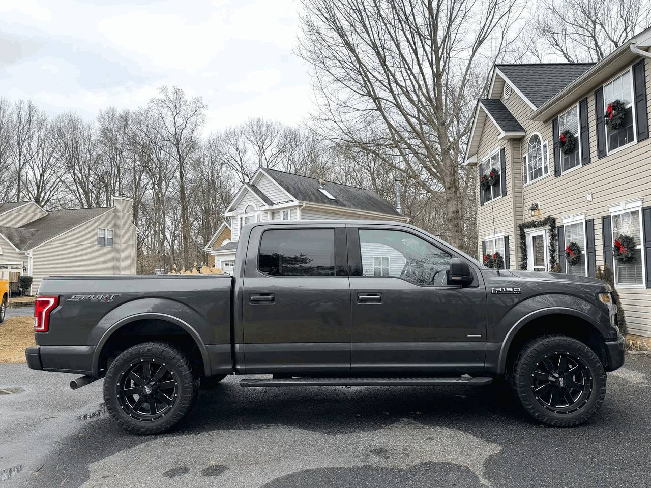Vehicle thumbnail 2