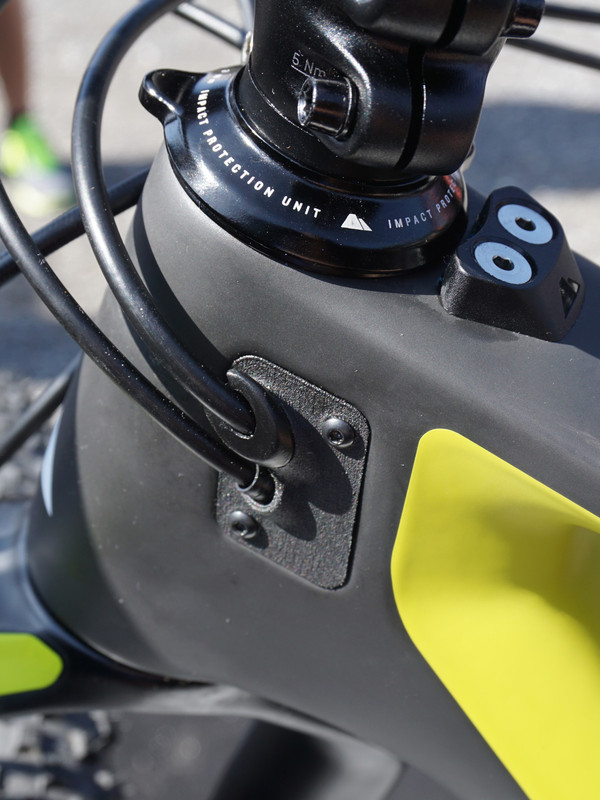 Canyon_Exceed-CF-SLX-9-9-Pro-Race_carbon-lightweight-crosscountr