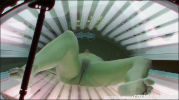[Image: Voyeur54635110035.jpg]
