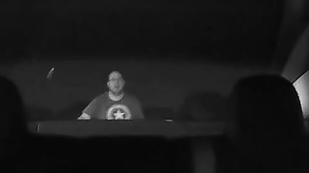 [Image: k01sszuf81fd.jpg]