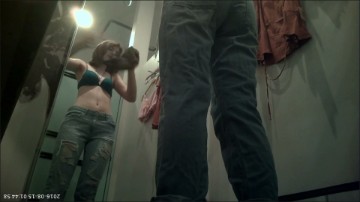 [Image: Voyeur35695142814.jpg]