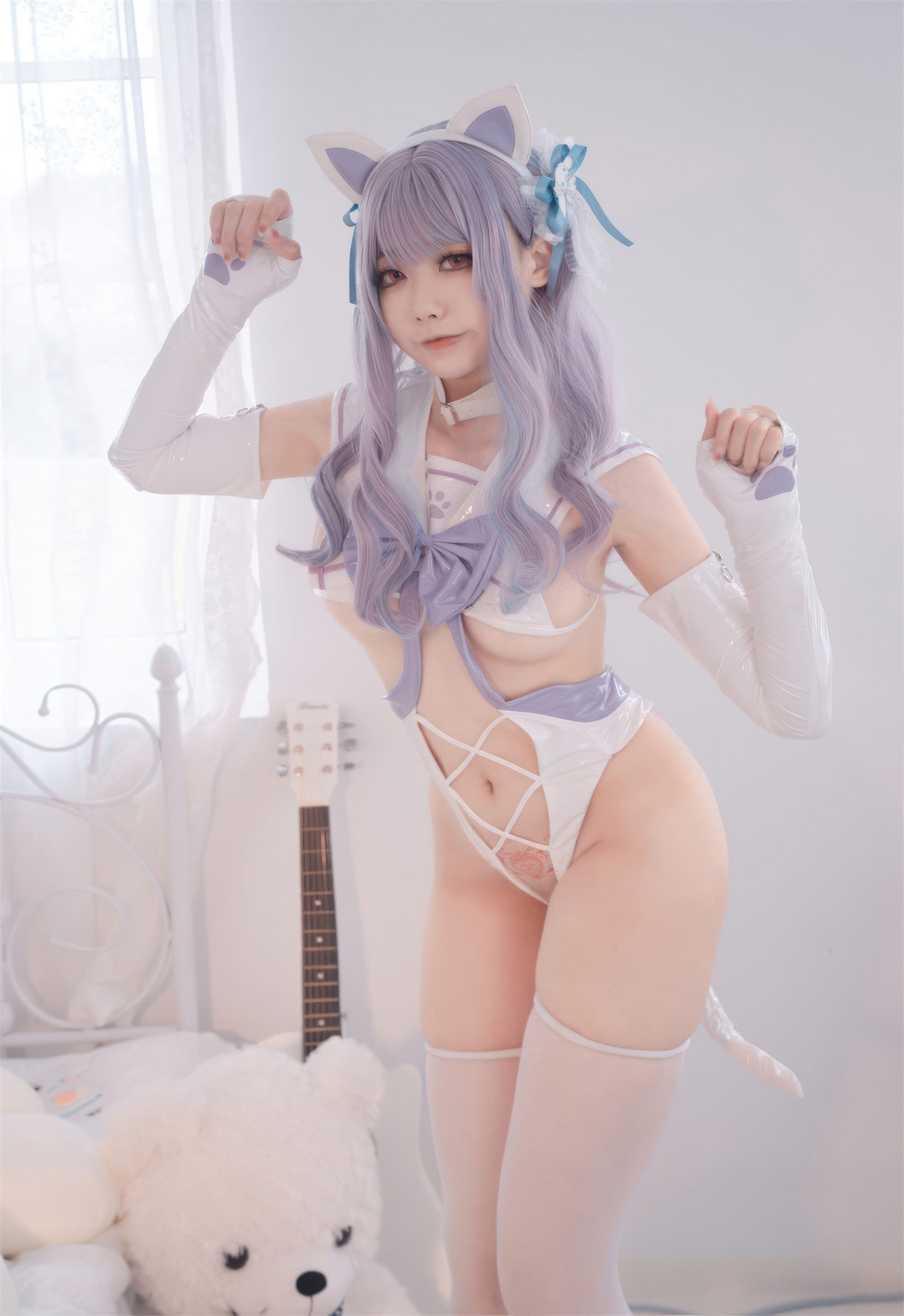 安食Ajiki 白猫猫写真集 – 可爱萌妹高清COS图 [48P-267M]插图4