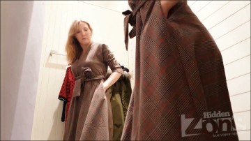 [Image: Voyeur21865121315.jpg]