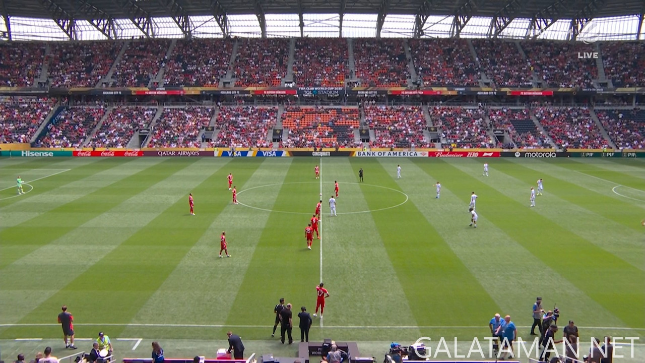 [Image: 06-15-17-20-00-SAT-1-HD-Bayern-Munich-vs...28-723.jpg]