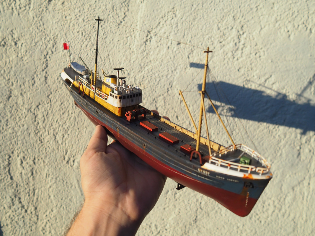 Revell Northsea Trawler (Complete) - FineScale Modeler - Essential ...