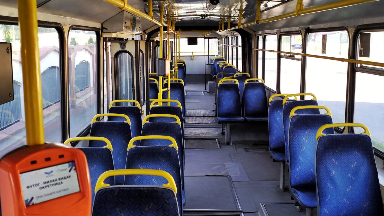 Volvo B10MA / Neobus 405GZ (1997/08) #733 - Putnički salon