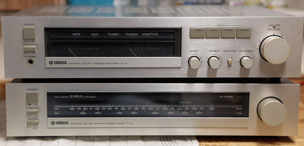 [Bild: Yamaha-A-10-T-10-jcs-0001.jpg]