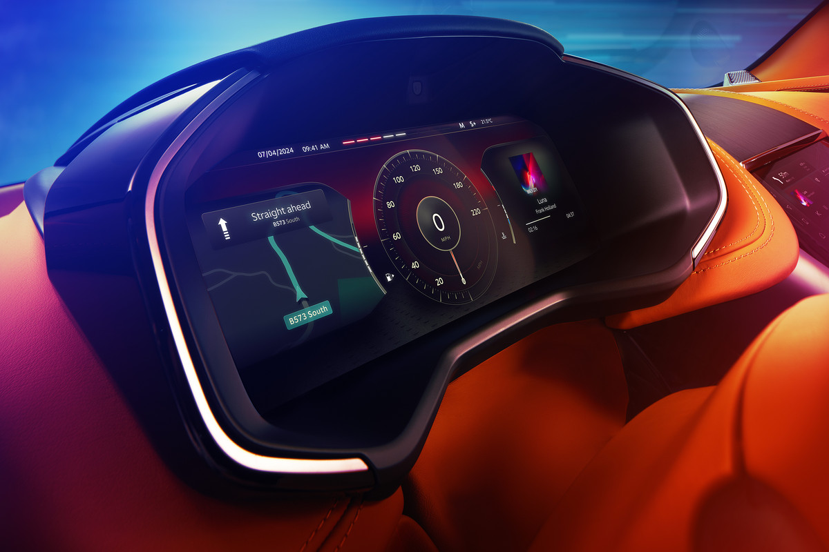 AstonMartinDBX707_14