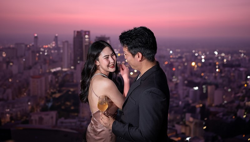 เพราะความรักอยู่รอบๆ ตัวเรา เฉลิมฉลองเทศกาลแห่งความรัก ที่โรงแรมคาร์ลตัน กรุงเทพฯ สุขุมวิท