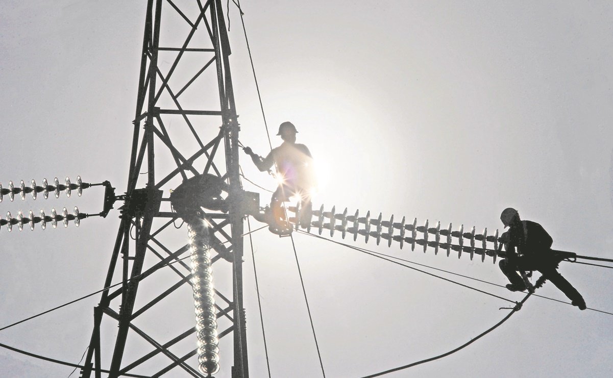 Reforma eléctrica costaría 15 veces más que la cancelación del NAIM