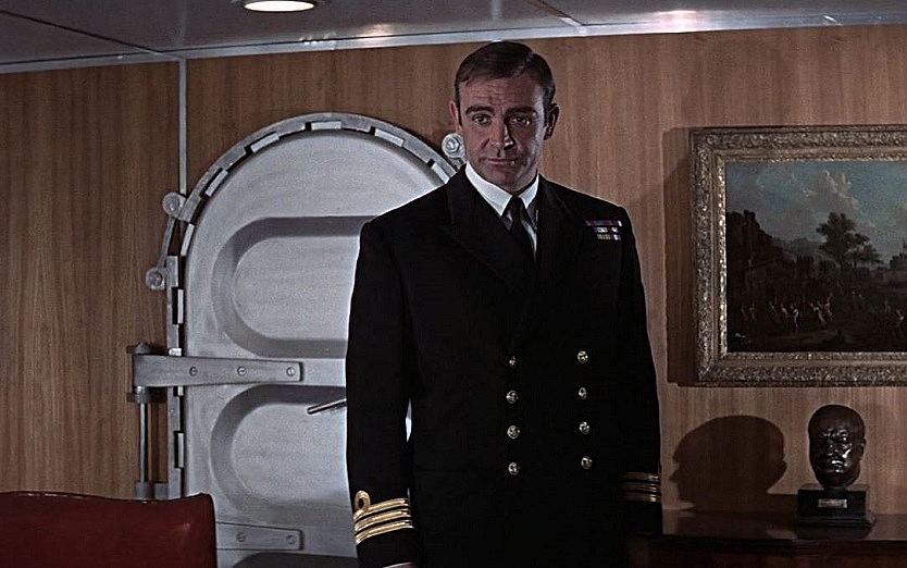 YOU-ONLY-LIVE-TWICE-SUBMARINE-3-FOTOR.jpg
