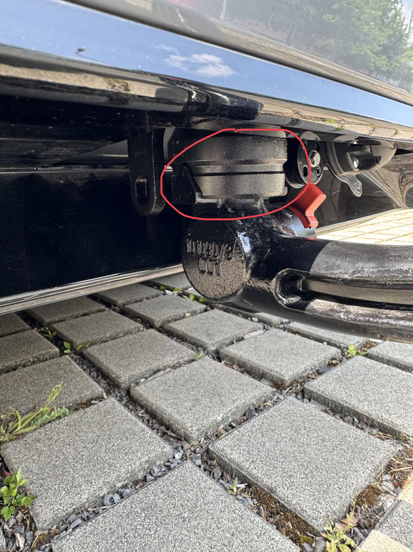 208474A8-7A04-440F-B8FC-4E9DE8E51349