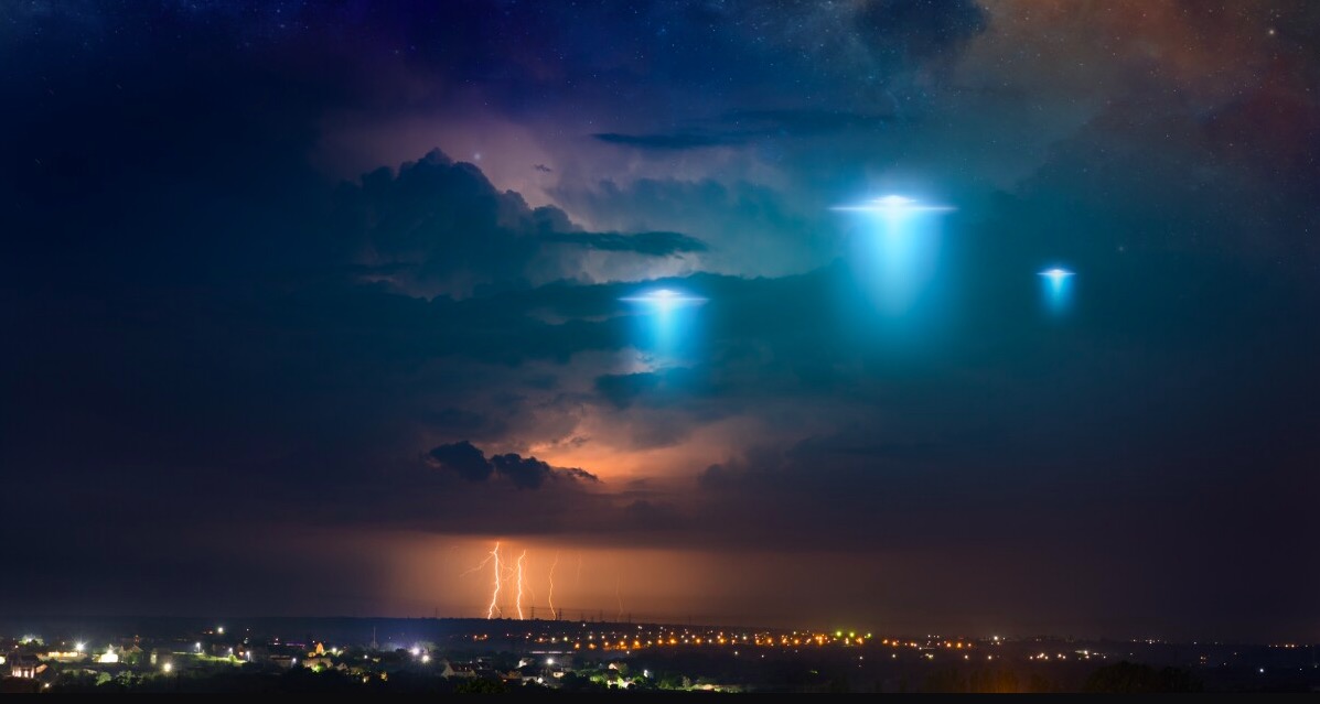 Captan supuesta actividad de flota de OVNIs en el mar de Hong Kong