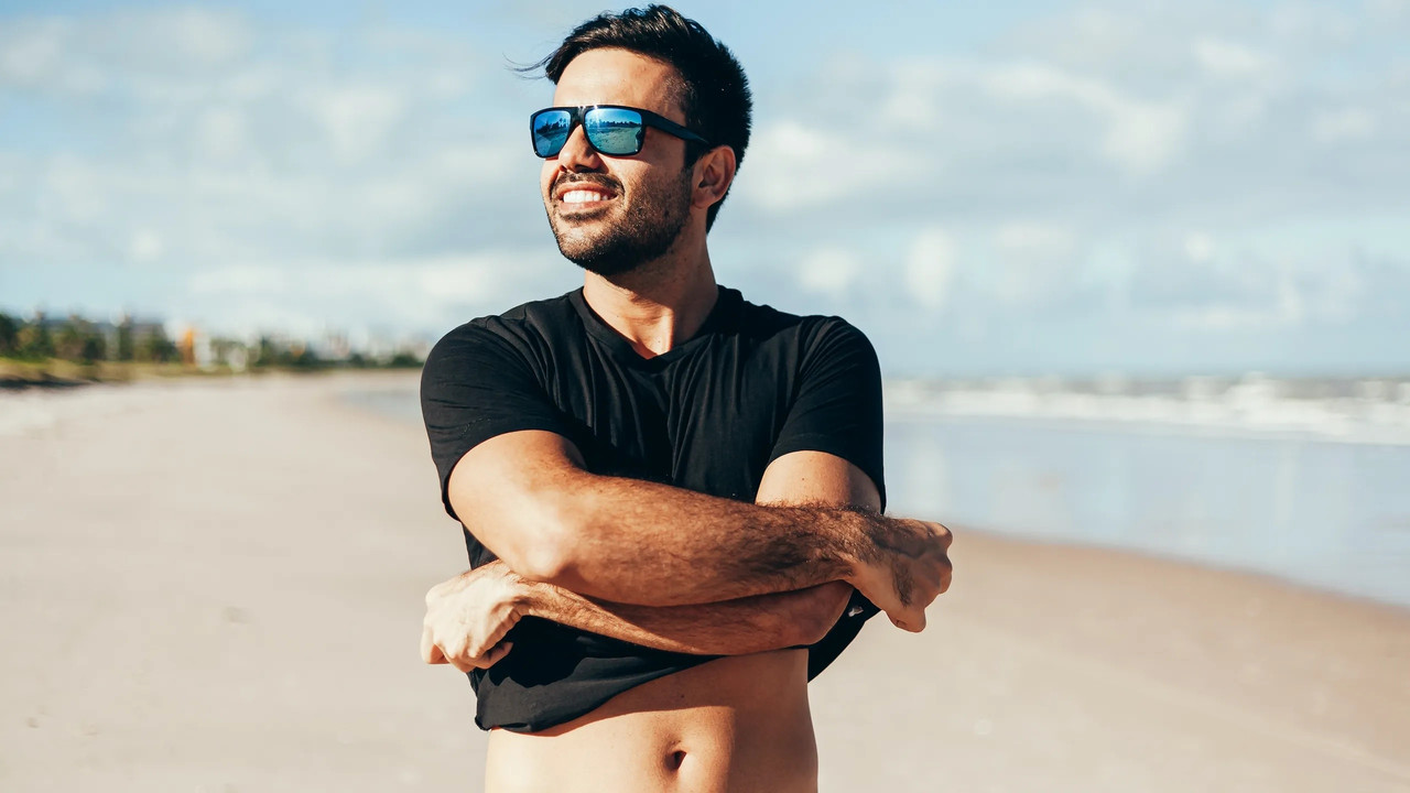 ¿Qué ropa no llevar a la playa si eres hombre? Hacerlo sería un terrible error