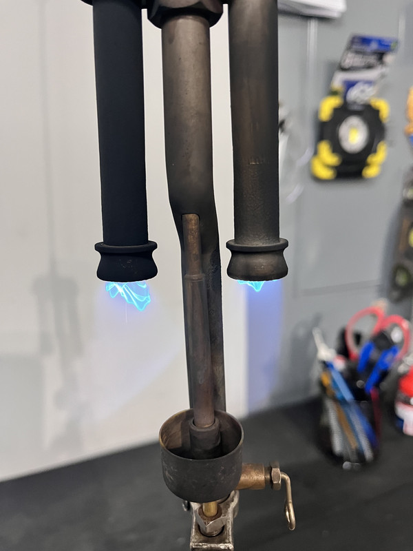 1EC34CEA-4B35-43F2-8676-4A796FAB0977